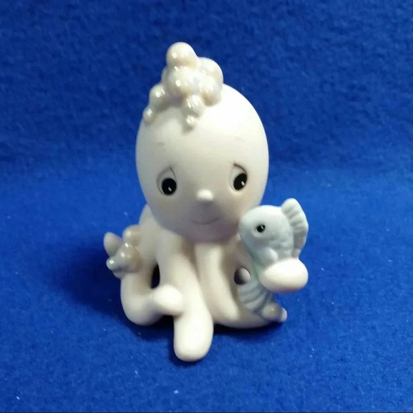 Precious Moments "I Only Have Eyes For You" Octopus Figurine - Picture 3 of 9